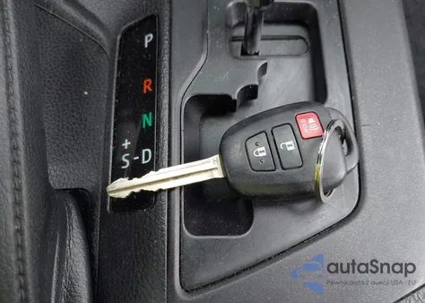 2018 Toyota Rav4 Le из США, поврежденный, VIN 2T3ZFREV5JW504555